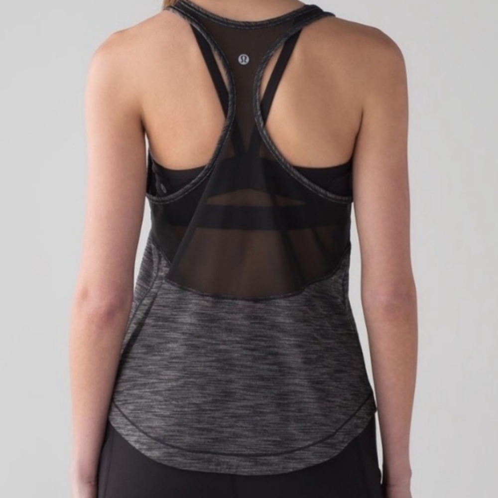 LULULEMON Long Distance Tank Heather Gray, Black Mesh Back Sz 6 EUC